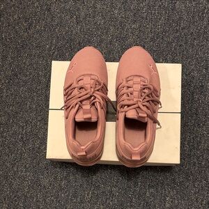 Puma Women's Pink Sneakers